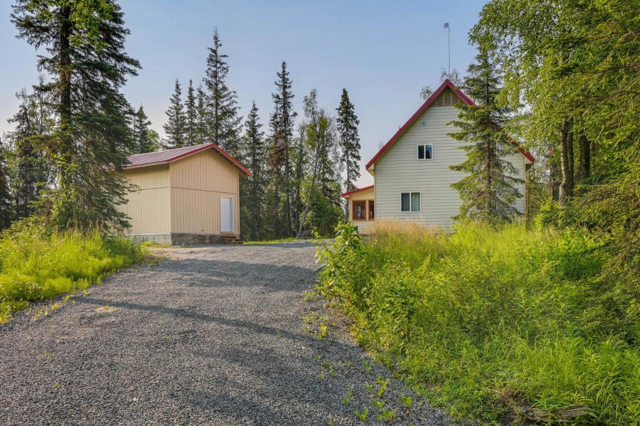 Soldotna Home With 2 Living Areas And Spacious Porch Exterior foto